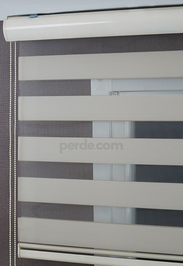 Düz Renk Zebra Perdeler Fiyatı <font color='#0000CD'>220,00 TL / m2</font>