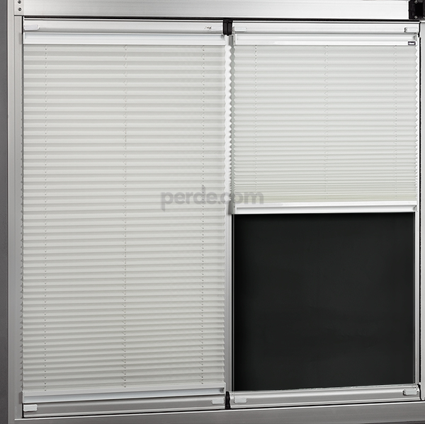 Plicell Parrot Serisi Cam Balkon Perdeleri Plicell Parrot Serisi Cam Balkon Perdeleri