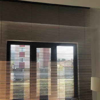 Ahşap görünümlü 25mm jaluzi perde