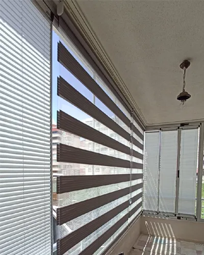 Cam balkon plise zebra perde