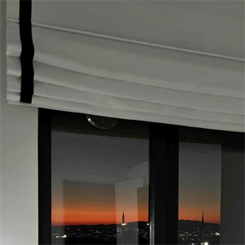 Çerçeveli kontrast biyeli katlamalı perde