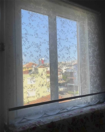 Duvara Monte Kornişsiz Tül Stor Perde