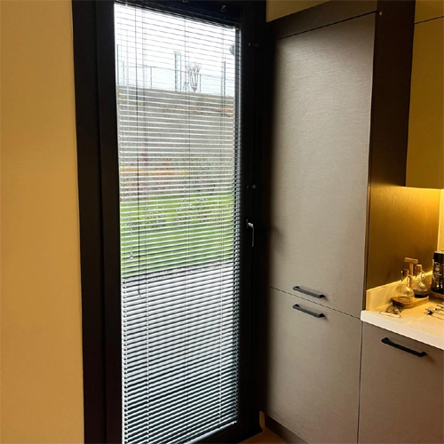 Jaluzi mutfak balkon kapı perdesi