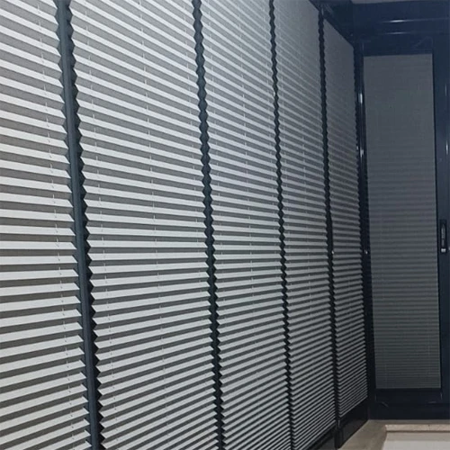 Karartma Plicell Cam Balkon Perdesi