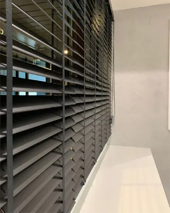 Ofis Ahşap Jaluzi Perde