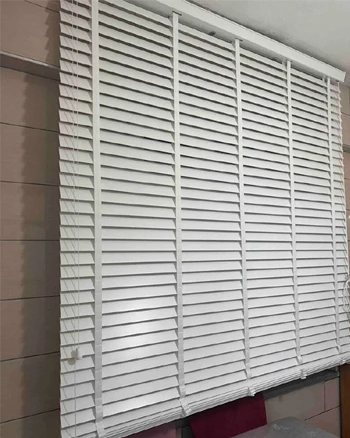 Polywood Ahşap Jaluzi Perde Beyaz Kurdeleli Mutfak Perdesi